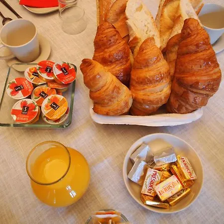 Emma Calve מלון מילאו